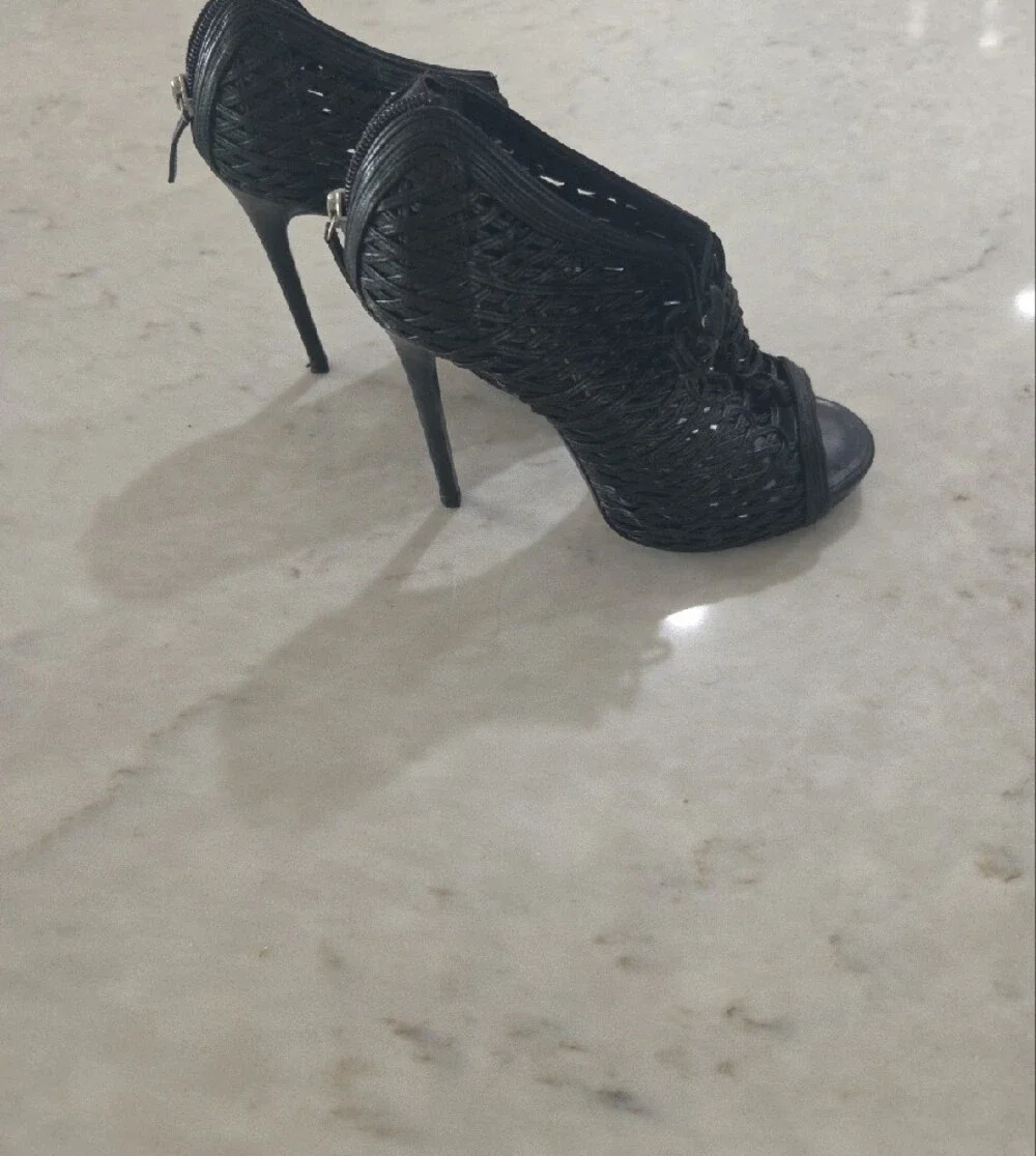 Tabitha Simmons Woven Peep-Toe Women’s Heels in Black